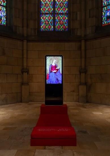 Maria Kunst in der Kirche
