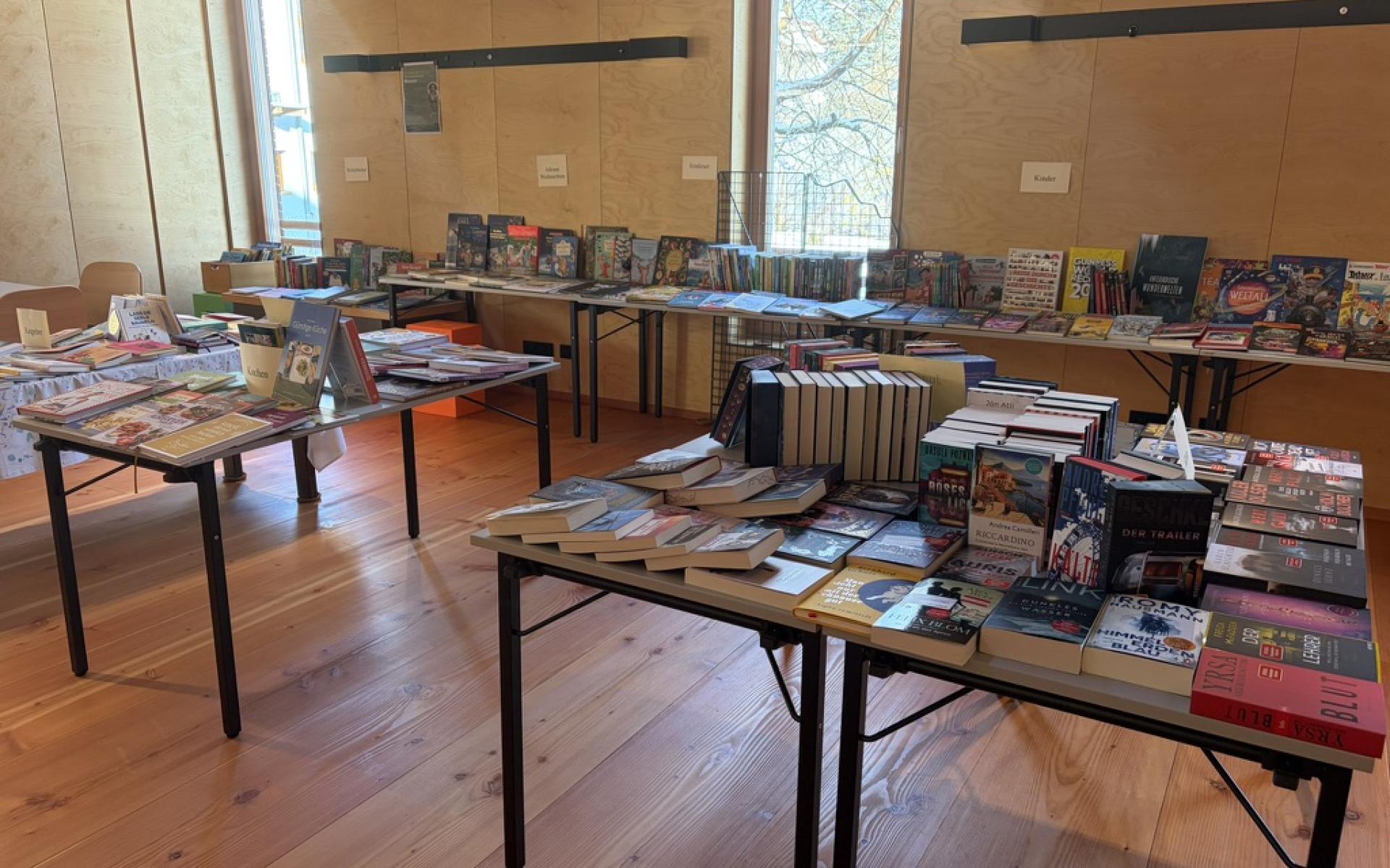 Buchausstellung im Pfarrheim
